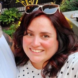 Meet your Posher, Raquel